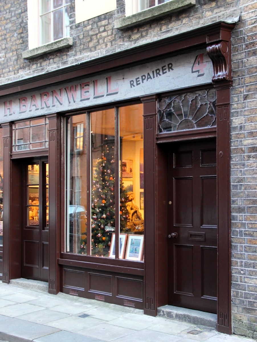 Completed Christmas shopfront 